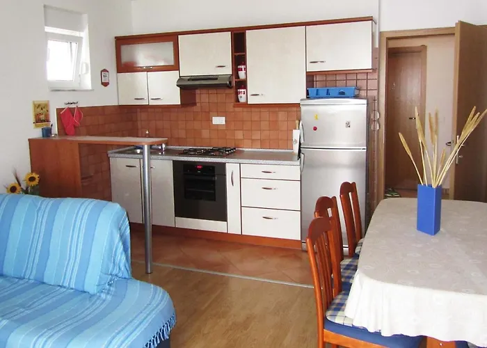 Apartament With Parking Space Banjol, Rab - 11082 Banjol