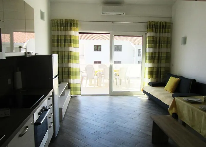 Apartament With Parking Space Banjol, Rab - 11082 Banjol